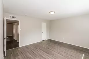 5011 Ridge Manor Dr, Houston, TX 77053 - Photo 9