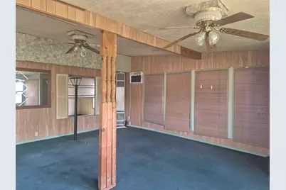404 Svoboda Street, Yoakum, TX 77995 - Photo 17