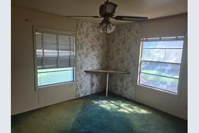404 Svoboda Street, Yoakum, TX 77995 - Photo 21