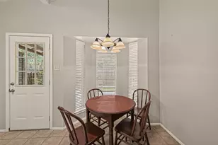 2811 Pheasant Creek Dr, Sugar Land, TX 77498 - Photo 9