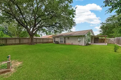 2811 Pheasant Creek Drive, Sugar Land, TX 77498 - Photo 31
