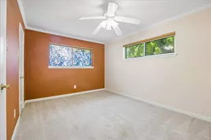 5418 Queensloch Dr, Houston, TX 77096 - Photo 11