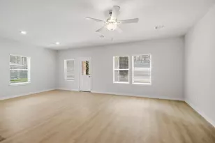 1349 Coastal Dr, Dayton, TX 77535 - Photo 5