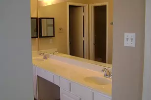 8510 Willancy Ln, Houston, TX 77095 - Photo 5