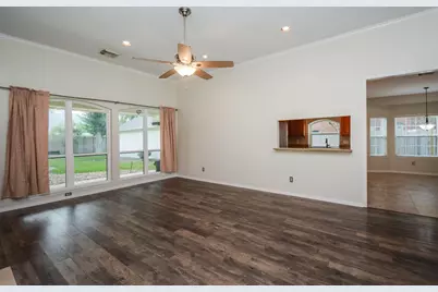 705 Eagle Lakes Drive, Friendswood, TX 77546 - Photo 11