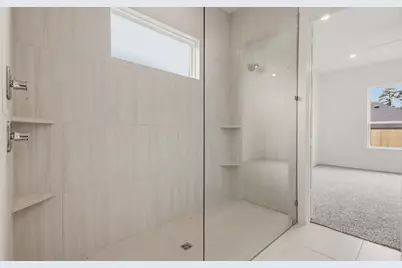 437 Summerset Landing Court, Conroe, TX 77304 - Photo 11