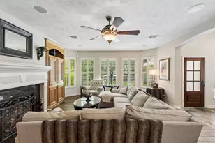 8978 Willow Springs Ln, Conroe, TX 77302 - Photo 5
