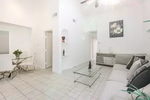 13034 Greenway Chase Ct, Houston, TX 77072 - Photo 3