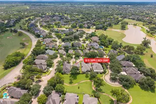 1915 Supplejack Ct, Sugar Land, TX 77479 - Photo 9