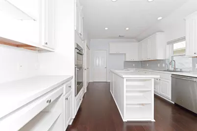 1915 Supplejack Court, Sugar Land, TX 77479 - Photo 27