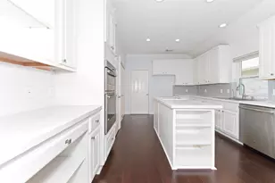 1915 Supplejack Ct, Sugar Land, TX 77479 - Photo 27