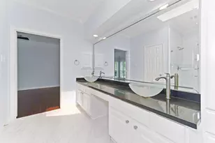 1915 Supplejack Ct, Sugar Land, TX 77479 - Photo 33