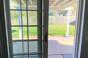 302 El Toro Ln, Houston, TX 77598 - Photo 15