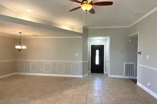 302 El Toro Ln, Houston, TX 77598 - Photo 5