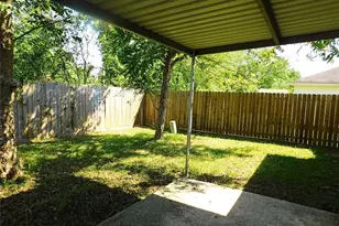 8911 Danbury Hollow Ln, Houston, TX 77075 - Photo 3