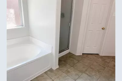 8911 Danbury Hollow Lane, Houston, TX 77075 - Photo 7