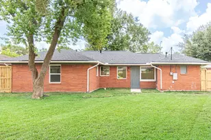 2730 Knotty Oaks Trail, Houston, TX 77045 - Photo 31