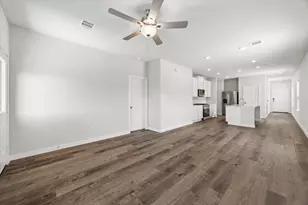 11605 Whirlaway Dr, Willis, TX 77318 - Photo 5