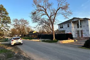 3110 Druid St, Houston, TX 77091 - Photo 9