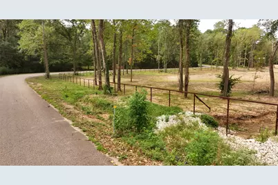 12825 Hill Creek Rd, Montgomery, TX 77356 - Photo 13