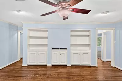 5262 Briarbend Drive, Houston, TX 77096 - Photo 11