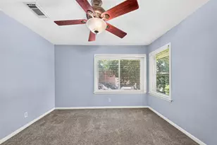5262 Briarbend Dr, Houston, TX 77096 - Photo 19