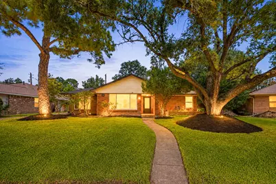 5262 Briarbend Drive, Houston, TX 77096 - Photo 1