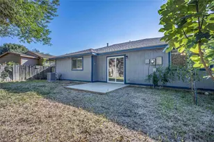 1010 Woodbridge Ave, Pearland, TX 77584 - Photo 13