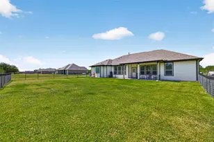 1131 Southfork Ranch Dr, Sealy, TX 77474 - Photo 33