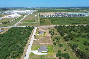 1131 Southfork Ranch Dr, Sealy, TX 77474 - Photo 41