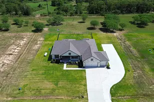1131 Southfork Ranch Dr, Sealy, TX 77474 - Photo 37