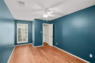4431 Castle Ct, Houston, TX 77006 - Photo 25