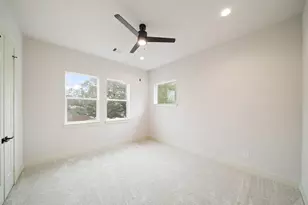 7407 Janak Dr, Houston, TX 77055 - Photo 37