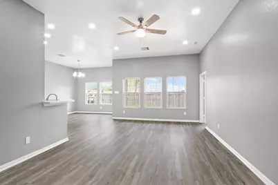 535 Corydon Drive, Houston, TX 77336 - Photo 7