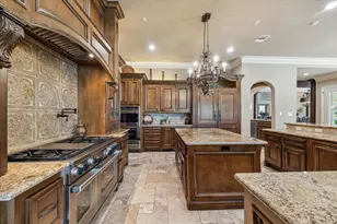 22 Sunset Park Ln, Sugar Land, TX 77479 - Photo 11