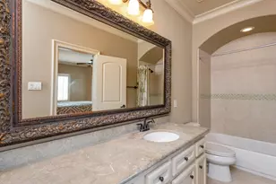 22 Sunset Park Ln, Sugar Land, TX 77479 - Photo 29