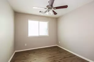 808 Dragonfly Dr, Conroe, TX 77301 - Photo 13