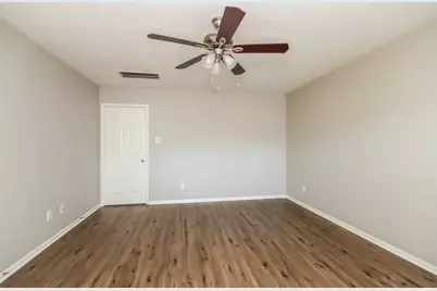 808 Dragonfly Drive, Conroe, TX 77301 - Photo 11