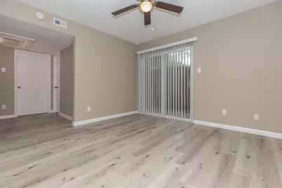 9707 N Timberside Drive #6--R, Houston, TX 77025 - Photo 9