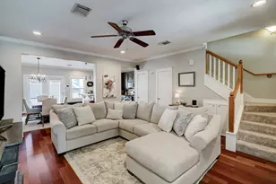 1025 W 15th 1/2 St, Houston, TX 77008 - Photo 3