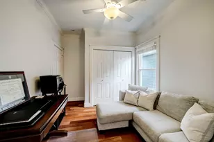 1025 W 15th 1/2 St, Houston, TX 77008 - Photo 13