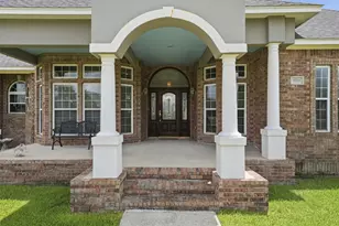 9018 Water Point Dr, Beach City, TX 77523 - Photo 3