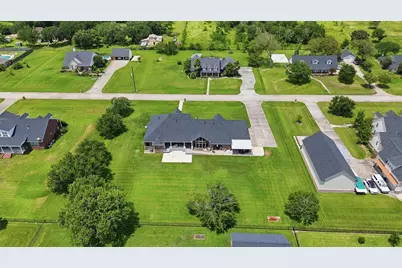 9018 Water Point Drive, Beach City, TX 77523 - Photo 41