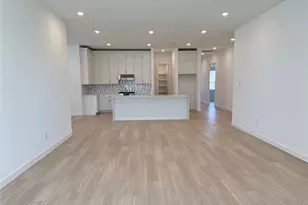2908 Golden Isle Dr, Texas City, TX 77568 - Photo 5