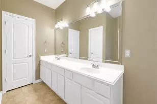 9227 Hidden Lake E, Magnolia, TX 77354 - Photo 31
