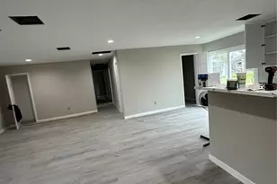 109 Honeysuckle Dr, Baytown, TX 77520 - Photo 1