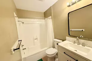 904 University Oaks Blvd, College Station, TX 77840 - Photo 9