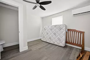 1505 Ryon St, Houston, TX 77009 - Photo 19