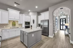 623 Sand Branch Dr, Conroe, TX 77304 - Photo 9