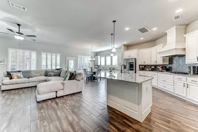 404 Summit Ridge Court, Willis, TX 77318 - Photo 9